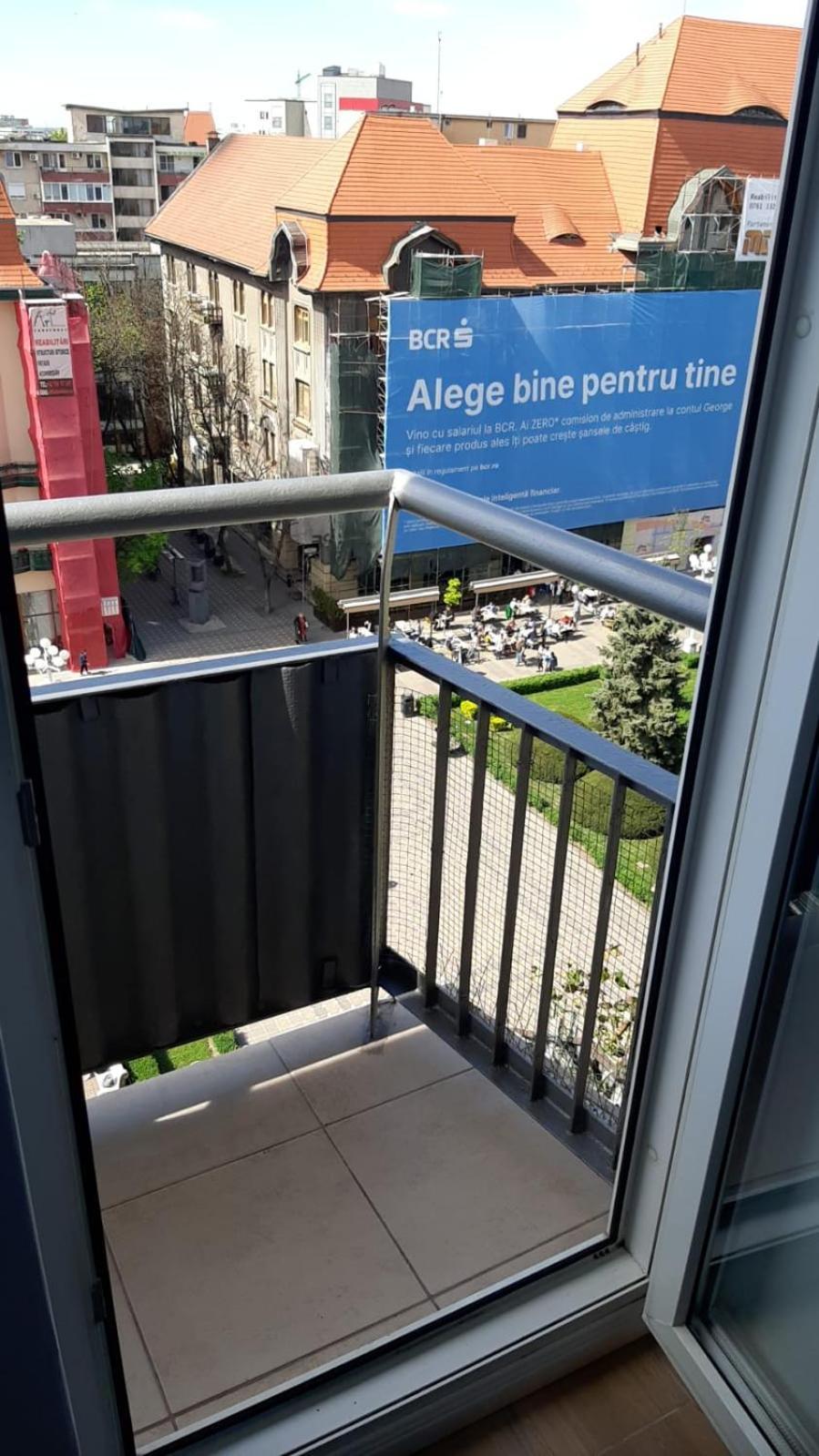 Center With Balcony Apartment